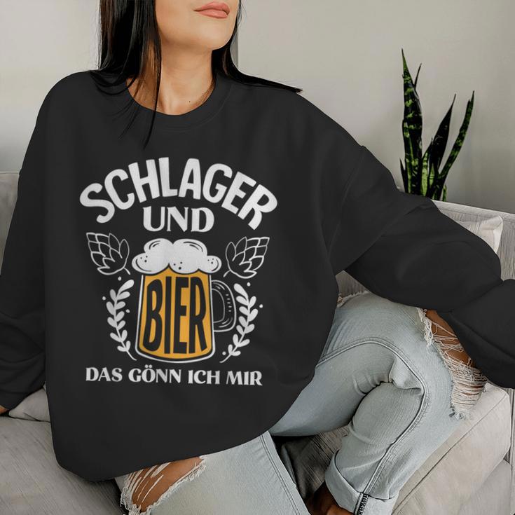 Schlager And Beer Das Gönn Ich Mir Schlagparty Costume Sweatshirt Frauen Geschenke für Sie