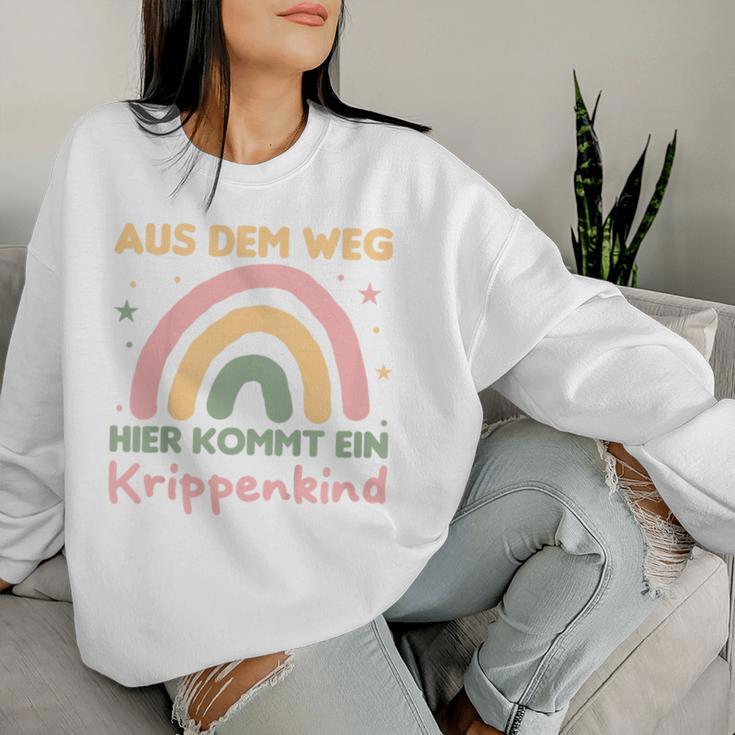 Children's Rainbow Kinder Aus Dem Weg Hier Kommt Ein Krippenkind Sweatshirt Frauen Geschenke für Sie