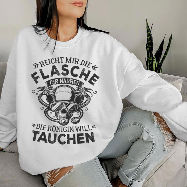 Women's Reich Mir Die Oxygen Bottle Diving Queen Sweatshirt Frauen Geschenke für Sie