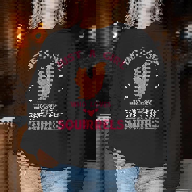 Solo Una Ragazza Che Ama Scoiattoli Donne Scoiattolo Women Sweatshirt Regalos divertidos