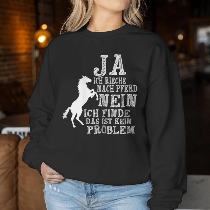 Women's Ja Ich Rieche Nach Pferde Horse Sayings Horse Girl Sweatshirt Frauen Lustige Geschenke