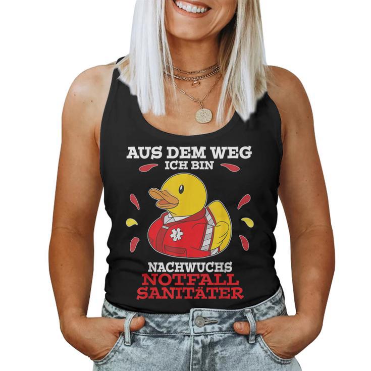 Aus Dem Weg Ich Bin Notfallsanitäter Tank Top Frauen