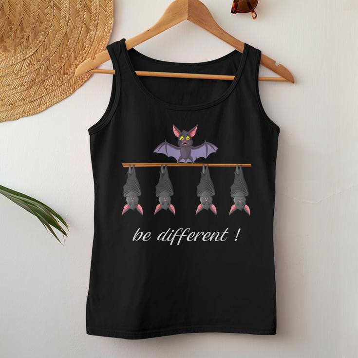 Be Different Women's Bat Slogan Tank Top Frauen Lustige Geschenke