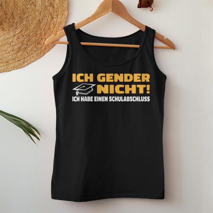 Ich Gender Nicht Ich Habe Einen Schulabschluss Women's Green Tank Top Frauen Lustige Geschenke