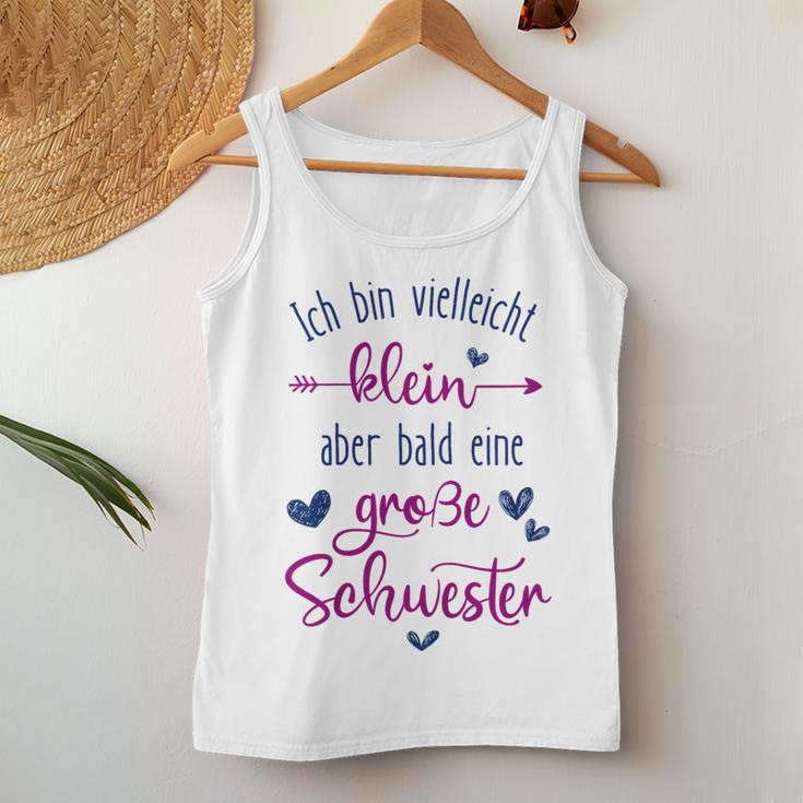 Kinder Ich Binielleicht Klein Aber Bald Eine Große Schwester Pink Tank Top Frauen Lustige Geschenke