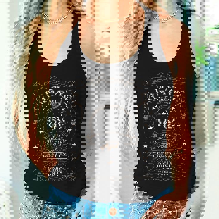 62Nd Birthday Retro Limited Edition Man Woman Vintage 1962 Women Tank Top Gifts for Her