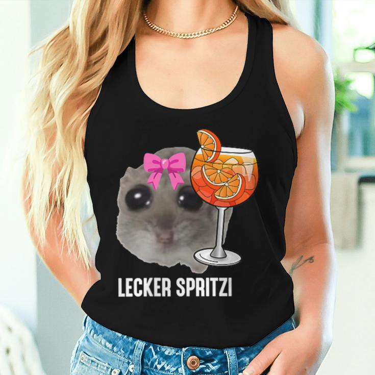 Delicious Spritzi X Sad Hamster Meme Girl Hallöchen Aperölchen Tank Top Frauen Geschenke für Sie