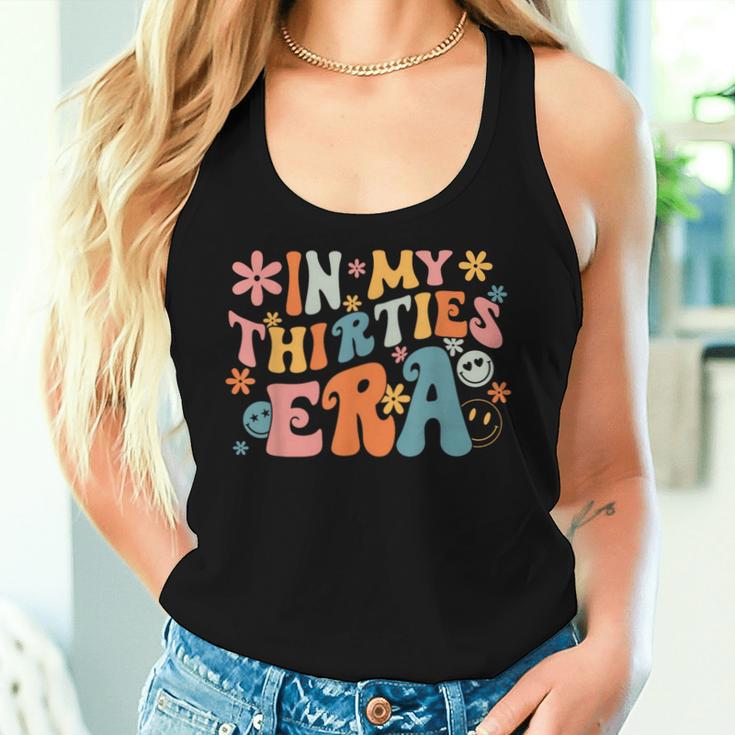 In My Thirties 30S Birthday Groovy Retro Tank Top Frauen Geschenke für Sie