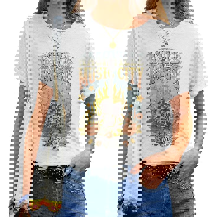 Recuerdo De Nashville Tn Guitar Nashville Cuello Camiseta de mujer