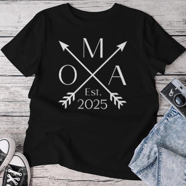 Beförder To Grandma Est 2025 T-shirt Frauen Lustige Geschenke