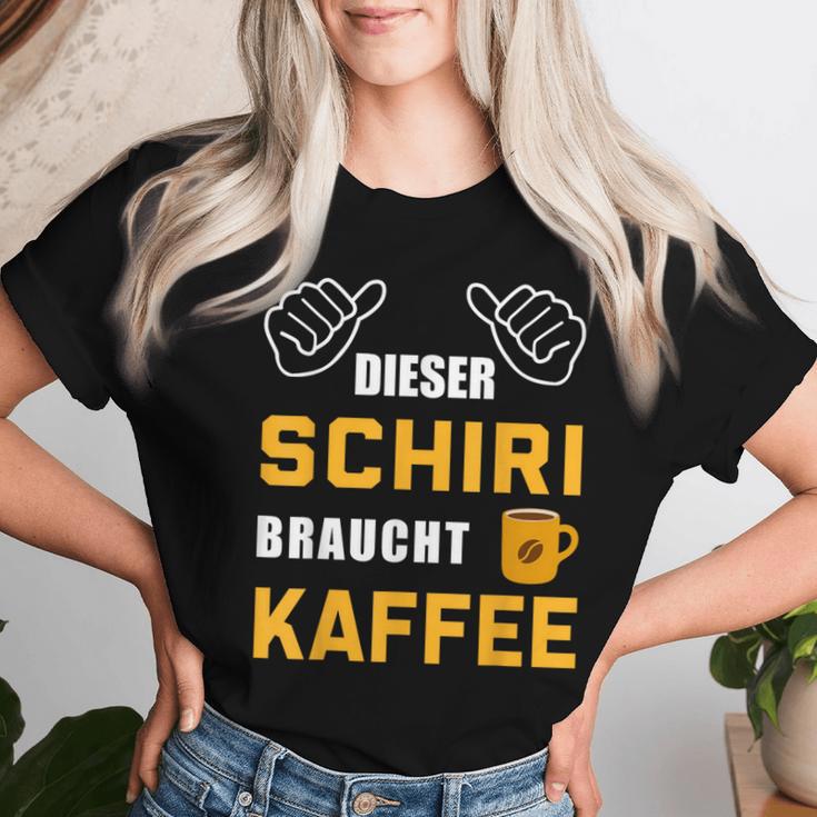 Dieser Schiri Needs Coffee Referee Referee Schiri T-shirt Frauen Geschenke für Sie