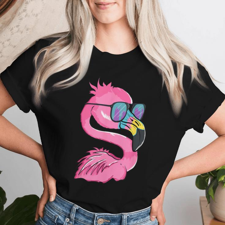 Flamingo Summer Vibes Vacation Flock Bird Women T-shirt Gifts for Her