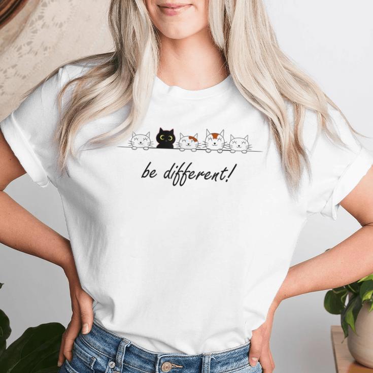 Be Different Cute Cats Fun Kitten Cat Slogan T-shirt Frauen Geschenke für Sie