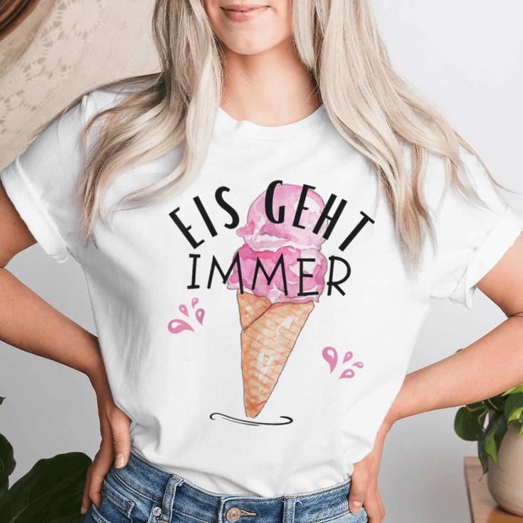 Eis Geht Immer Erdbeereis Eisparele Eiscafe Eiskiosk T-shirt Frauen Geschenke für Sie