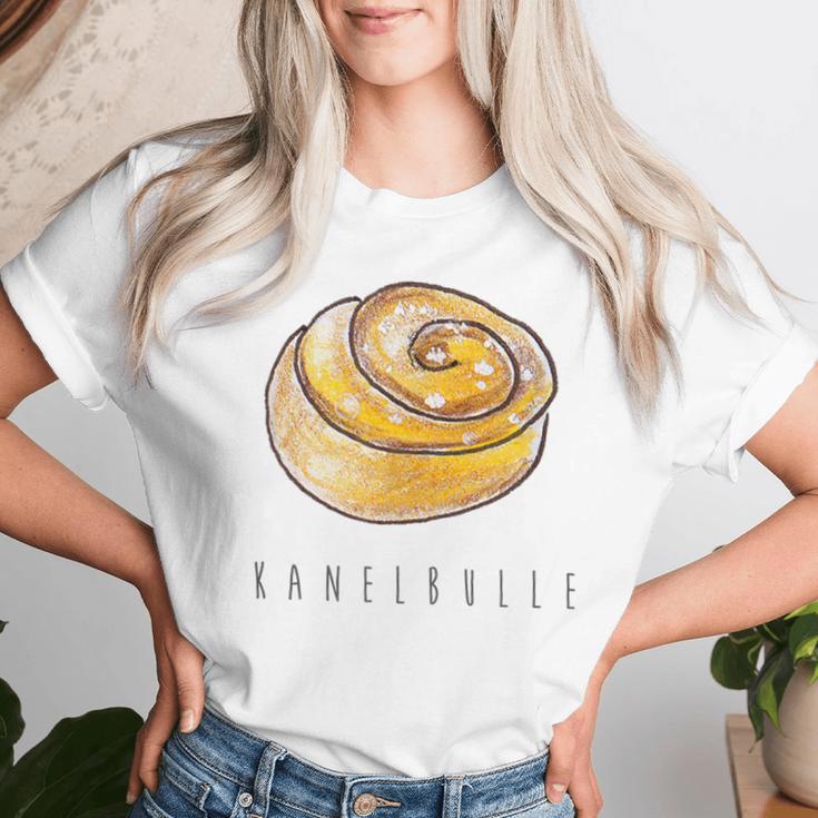 Sweden Kanelbulle Cinnamon Snail Baking Fika Coffee T-shirt Frauen Geschenke für Sie