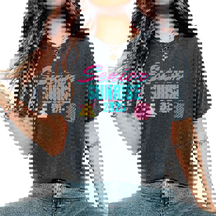 Retro Senior Sunrise 2025 High School 12Th Twelfth Grade Women's Oversized Comfort T-Shirt
