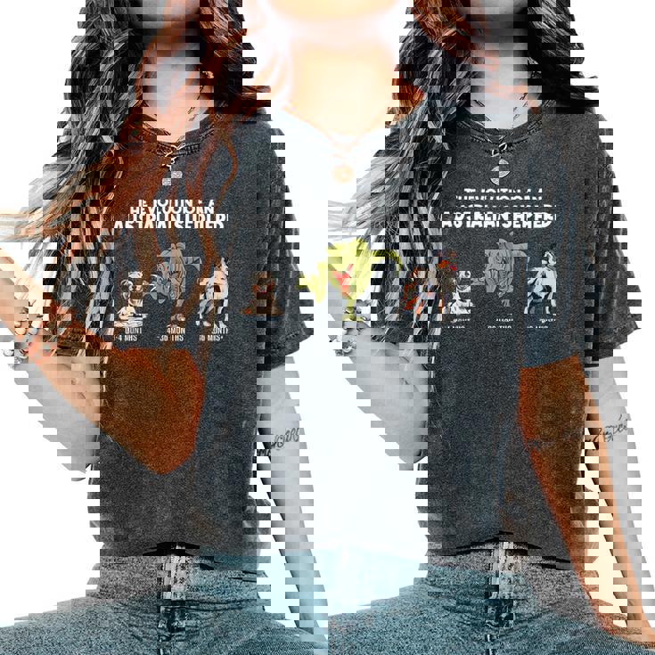 Aussie Dog Mom L'evoluzione Di Un Pastore Australiano T-shirt comoda oversize da donna