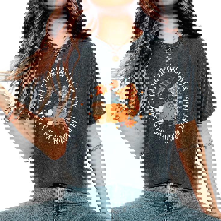 Solo Una Ragazza Che Ama Latmosfera Autunnale La Sua Stagione Autunnale Della Zucca T-shirt comoda oversize da donna