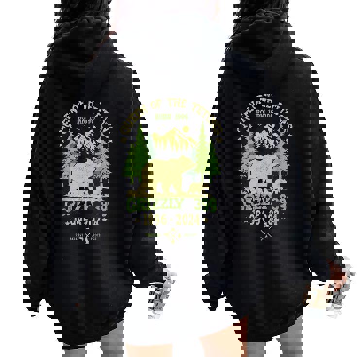 Queen Of The Tetons Grizzly 399 National Park 1996-2024 Women Oversized Hoodie Back Print