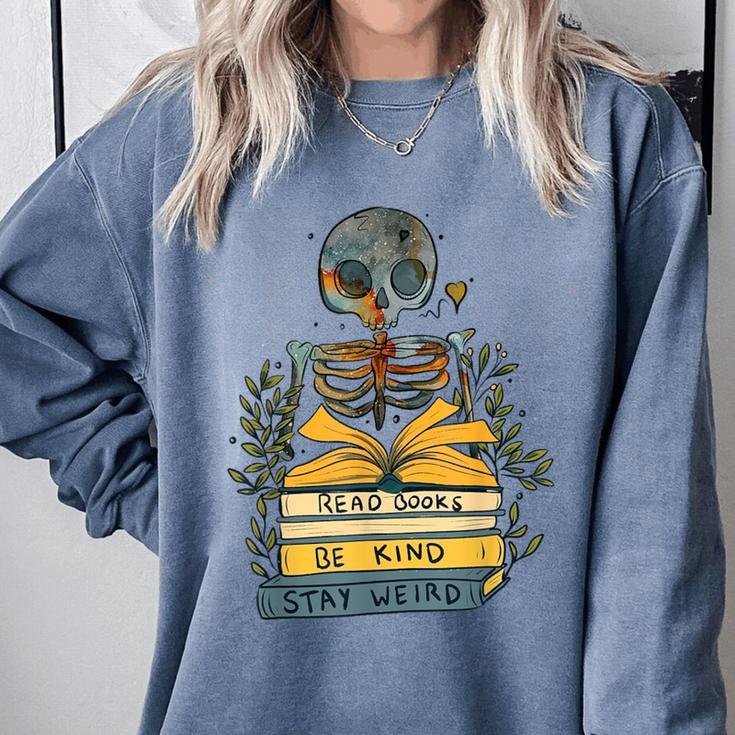 Read Books Be Kind Stay Weird Vintage Retro Bookworm Reading Comfort Colors Sweatshirt