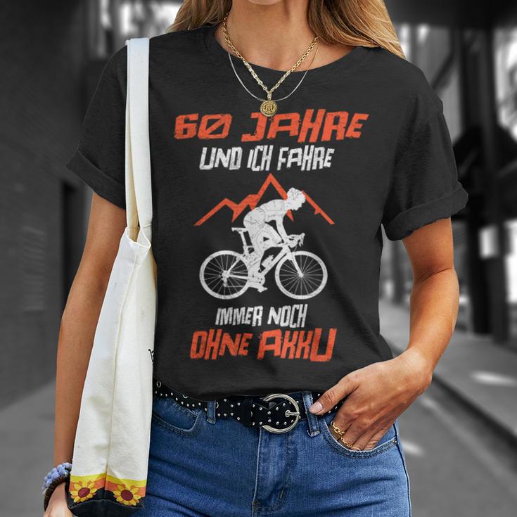 60 Jahre Und Ich Fahre Immer Noch Ohne Akku Bicycle T-Shirt Geschenke für Sie