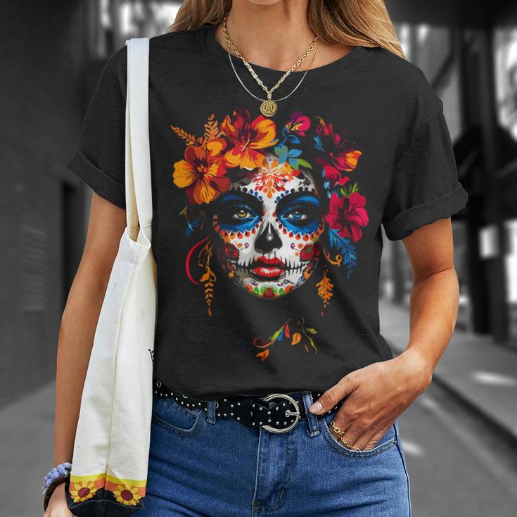 Colourful La Catrina Sugar Skull Woman Dia De Los Muertos T-Shirt Geschenke für Sie