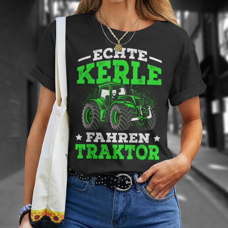 Echte Kerle Fahren Tractor Real Soccer Bunch T-Shirt Geschenke für Sie