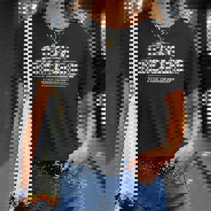 Équipe Ricard Nom De Famille Fier Cadeau De Nom De Famille T-Shirt Cadeaux pour elle