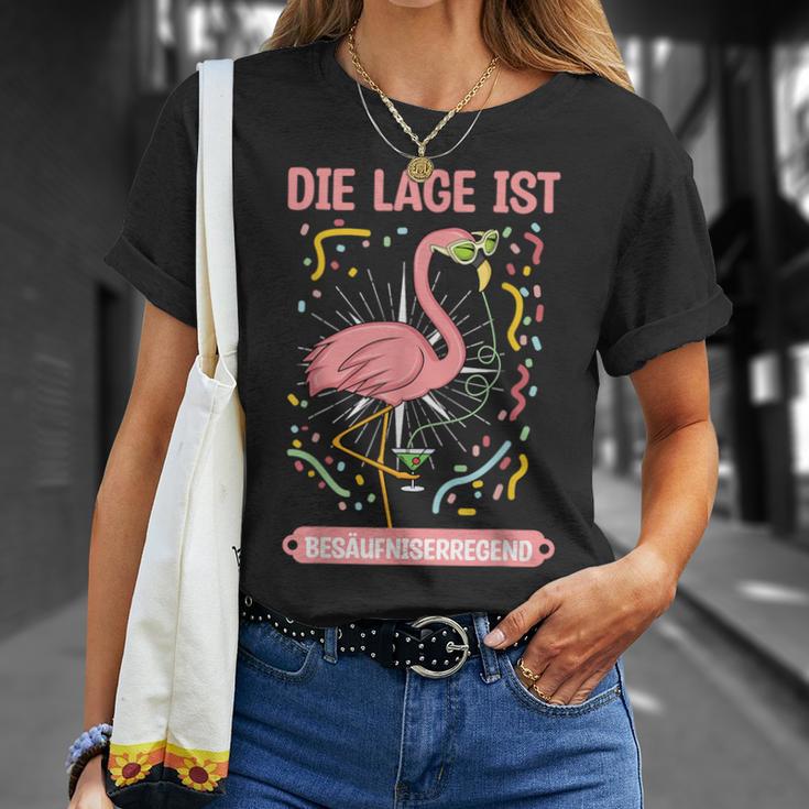 Flamingo Die Lage Ist Besäufniserregend T-Shirt Geschenke für Sie