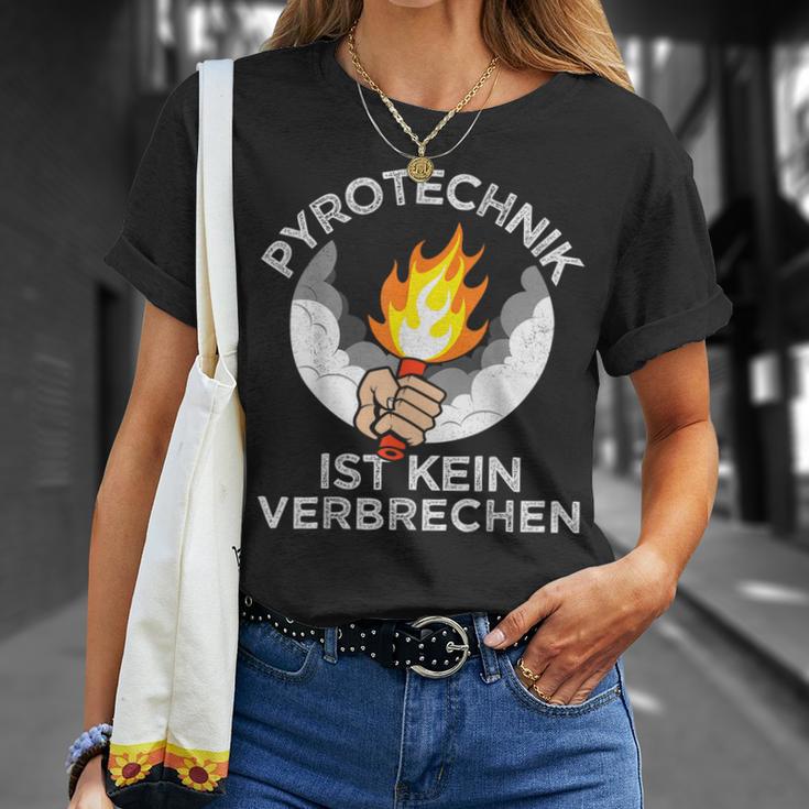 Football Fan Saying Pyrotechnik Ist Keinerbrech T-Shirt Geschenke für Sie