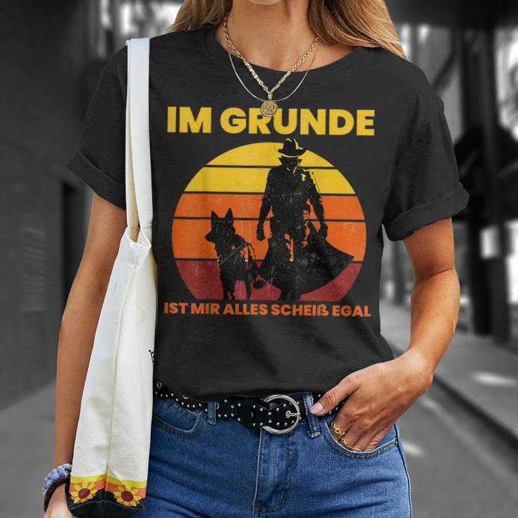 Im Grunde Ist Mir Alles Scheiß Egal T-Shirt Geschenke für Sie