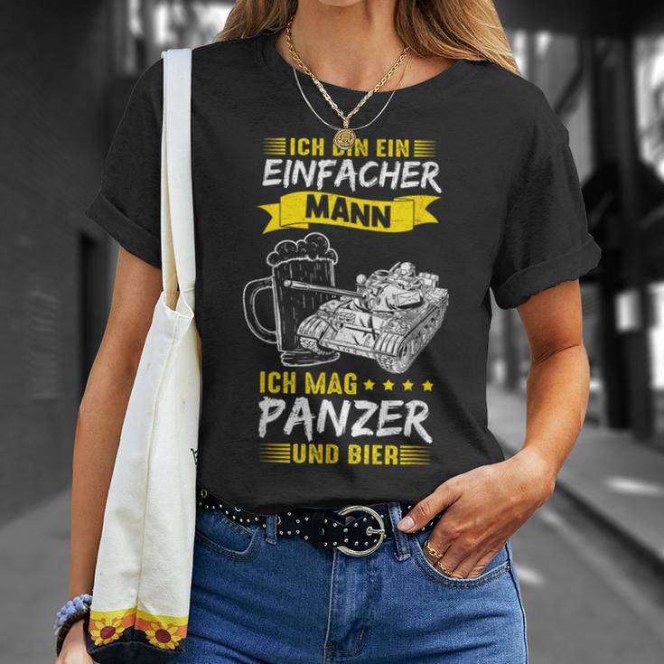 Ich Bin Ein Einfacher Mann Ich Mag Panzer Und Bier T-Shirt Geschenke für Sie