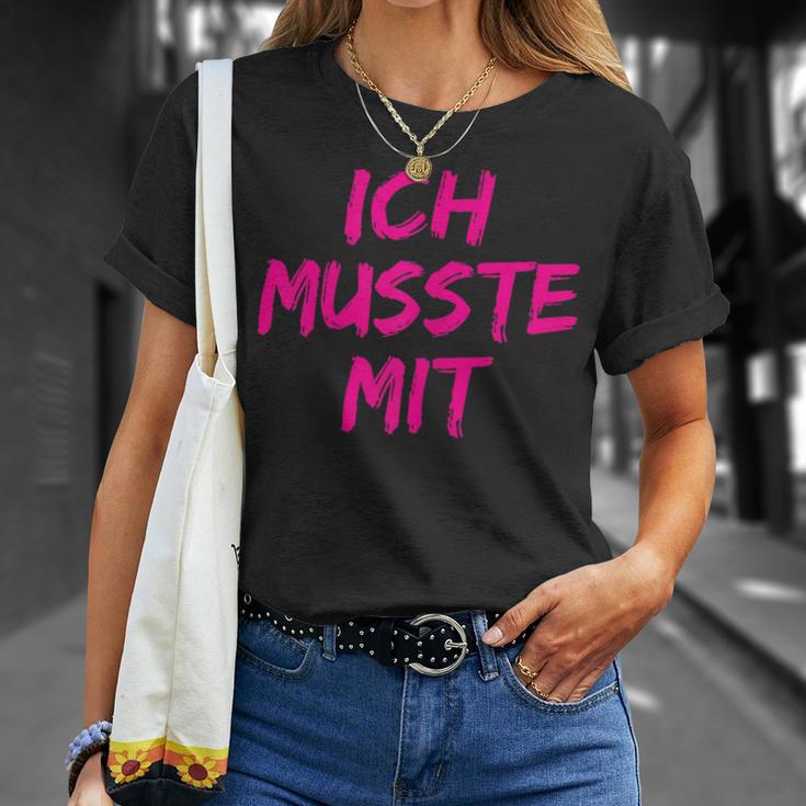 With Ich Musste Mit Saufen Party Malle Pub Urlaub T-Shirt Geschenke für Sie