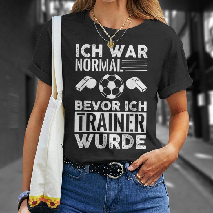 Ich War Normal Bevor Ich Trainer Wurde T-Shirt Geschenke für Sie