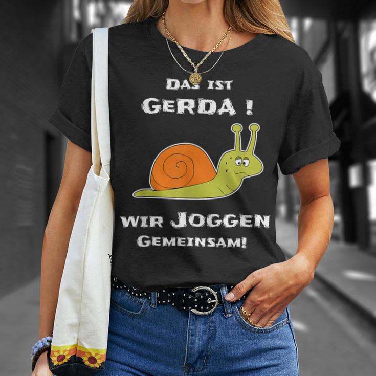 Joggen Sport Lustiger Spruch Das Ist Gerda Wir Joggen Gemeinsam Laufen Slow Schnecke Short-Sleeved S T-Shirt Geschenke für Sie