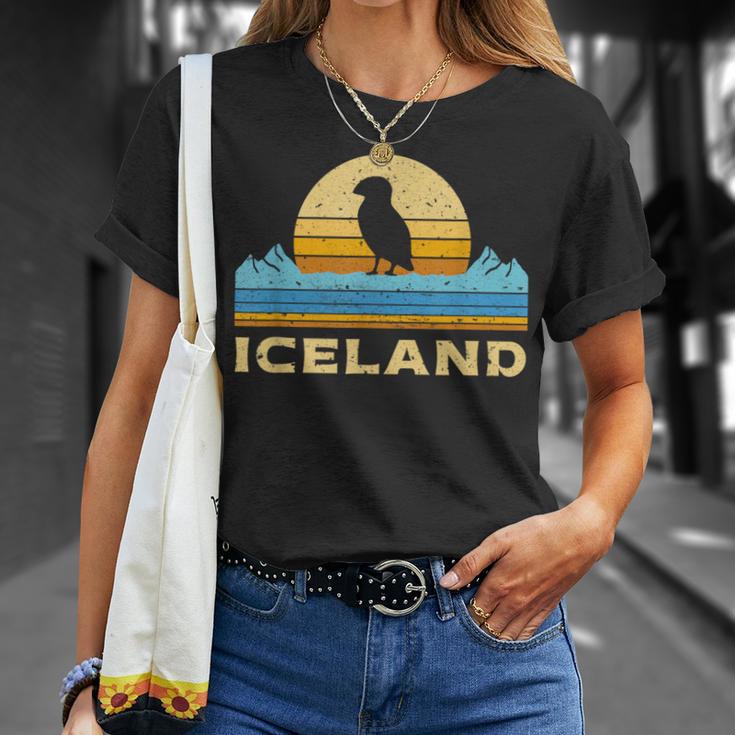 Retro Island Puffin Icelandic Bird Puffin T-Shirt Geschenke für Sie