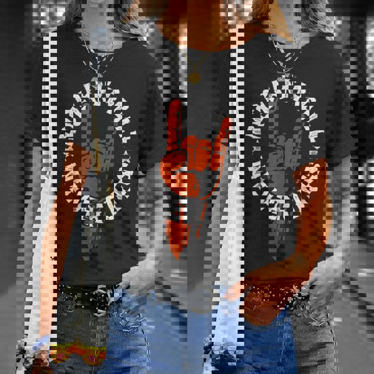 Rock N Roll Never Dies Rock Heavy Metal Musica Maglietta Regalos para ella