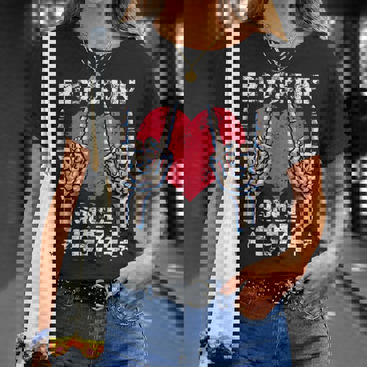 Rockin Since 1974 Rock&Roll Compleanno Retro Rock And Roll Maglietta Regalos para ella
