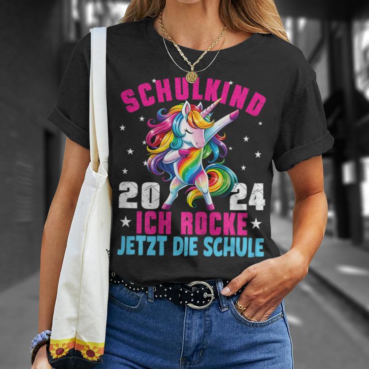 Schulkind 2024 Dabbing Unicorn I Rocke Jetzt Die Schule T-Shirt Geschenke für Sie