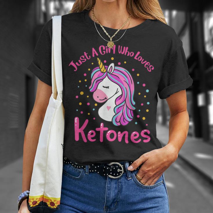 Solo Una Chica Que Ama Las Cetonas Dieta Cetogénica Divertida Keto Camiseta unisex Regalos para ella