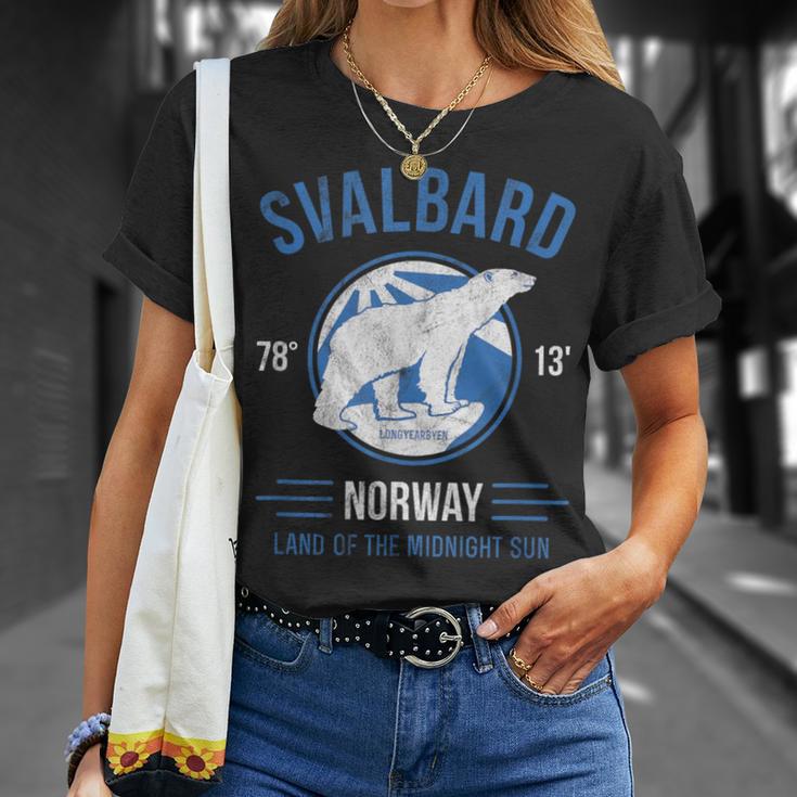 Svalbard Spitzbergen Polar Bear Longyearbyen Norway Polar Bear T-Shirt Geschenke für Sie