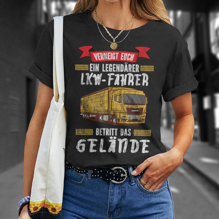 Trucker A Legendary Truck Driver Betritt Das Gelände Truck T-Shirt Geschenke für Sie