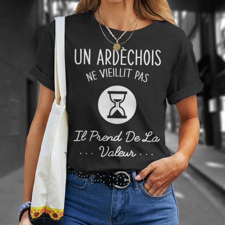 Un Ardèchois Neieillit Pas Humour Cadeau Ardèche T-Shirt Cadeaux pour elle