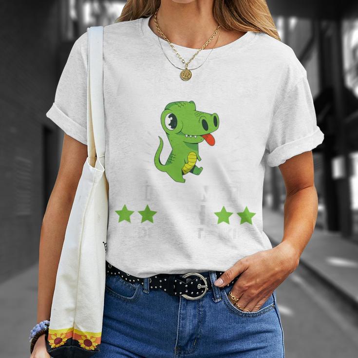 Children's Dino Achtung Hier Kommt Ein Kindergartenkind Kindergarten Kindergarten T-Shirt Geschenke für Sie