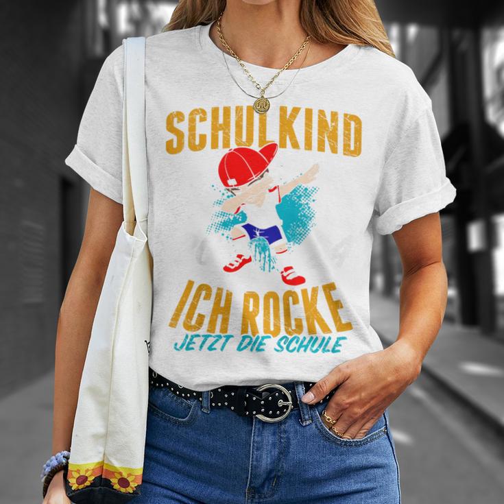 Children's Schulkind 2024 Boys I Rocke Jetzt Die Schule Football T-Shirt Geschenke für Sie