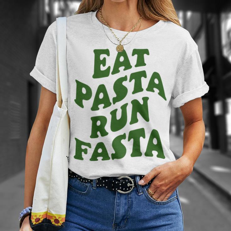 Eat Pasta Run Fasta Spaghetti Lovers Pasta Quote T-Shirt Geschenke für Sie