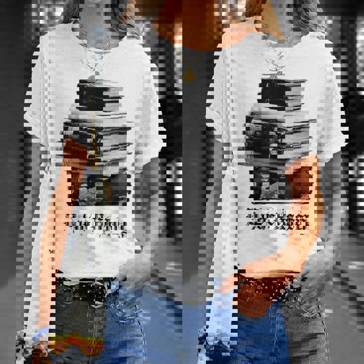 I Love History Pila De Libros Y Letras Negras Camiseta unisex Regalos para ella