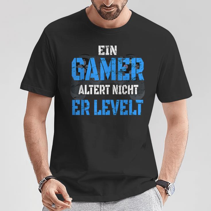 Console Player Ein Gamer Alter Nicht Er Levelt T-Shirt Lustige Geschenke