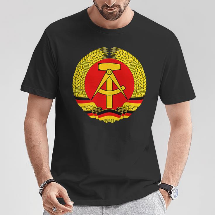 Ddr Coat Of Arms Hammer Sickle Flag Ostalgia Ddr S T-Shirt Lustige Geschenke