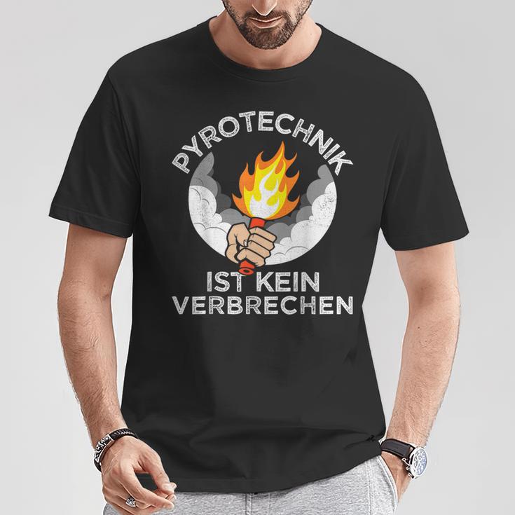 Football Fan Saying Pyrotechnik Ist Keinerbrech T-Shirt Lustige Geschenke